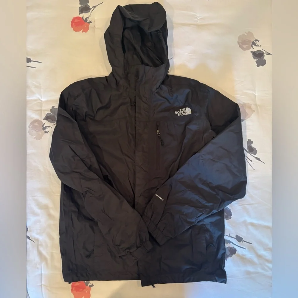 The North Face Men's Black Windbreaker - Picture 1 of 4